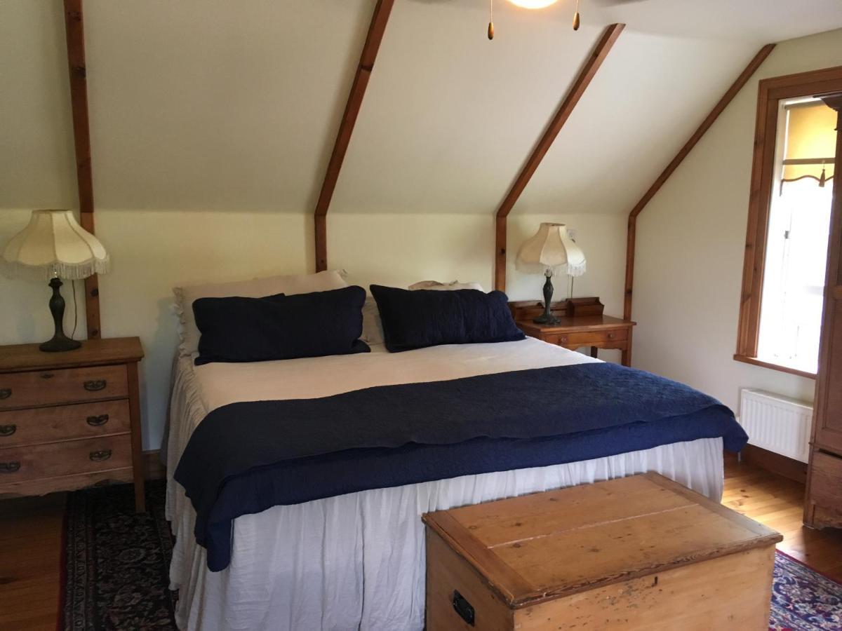 Sawyer'S Creek Bed And Breakfast Algonquin Highlands Exterior foto